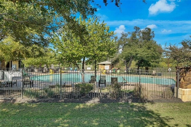 Building Photo - 2701 Madelena Ct