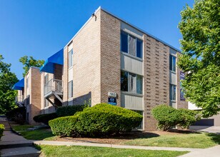 Building Photo - 503 Hill-503-304