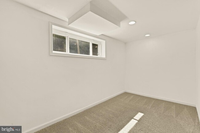 Building Photo - 3111 63rd Pl