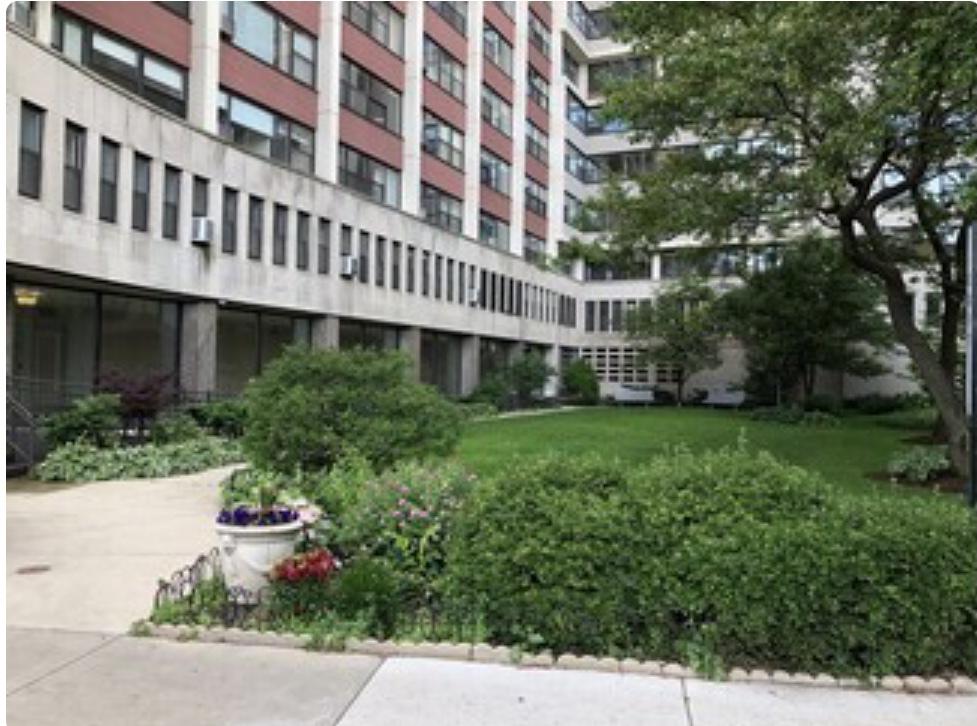 Building Photo - 3410 N Lake Shore Dr