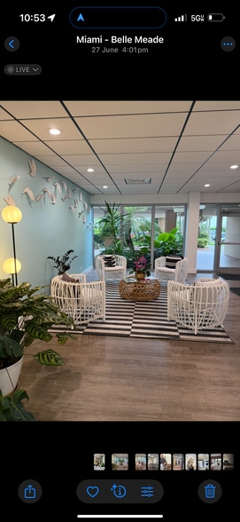 Beautiful lobby with 24 hour doorman - 880 NE 69th St