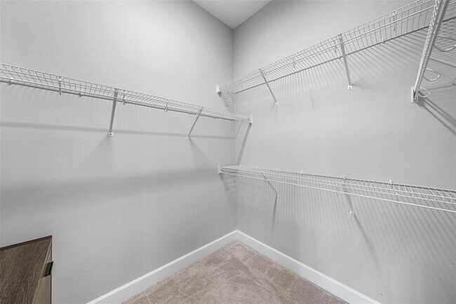 Building Photo - 15406 Goldfinch Cir