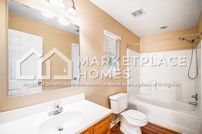 Building Photo - 371 Orange Blossom Trail