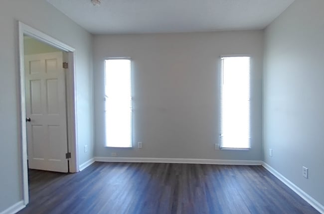 Building Photo - Available Now! 1 Bedroom 1 Bathroom Unit! Vouchers Accepted! $350 Off The First Month's Rent!