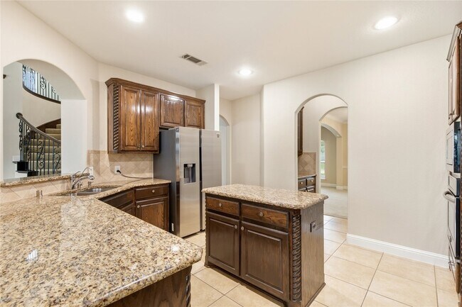Building Photo - 3167 Izabella Ct