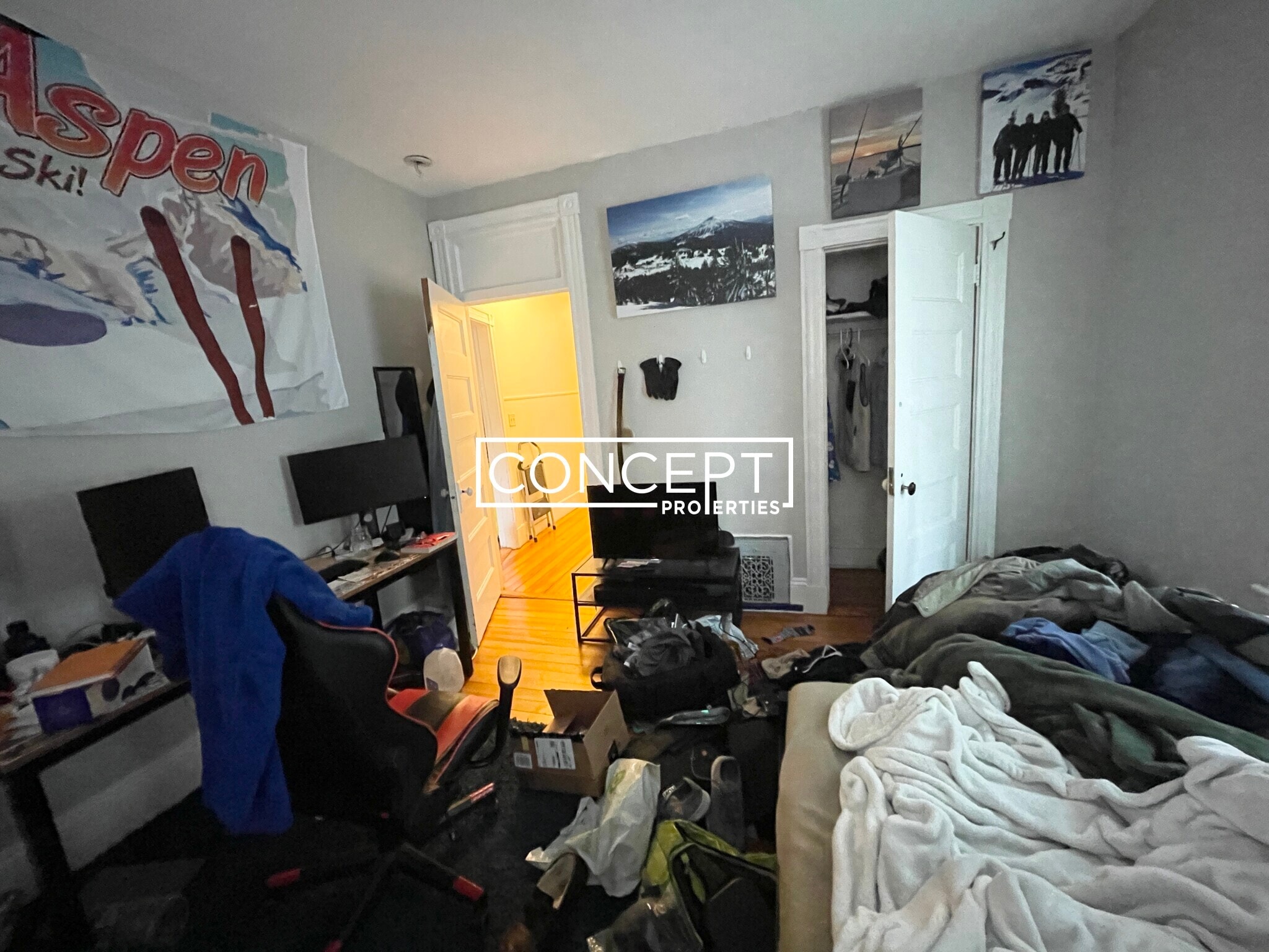 Building Photo - 65 Hillside St