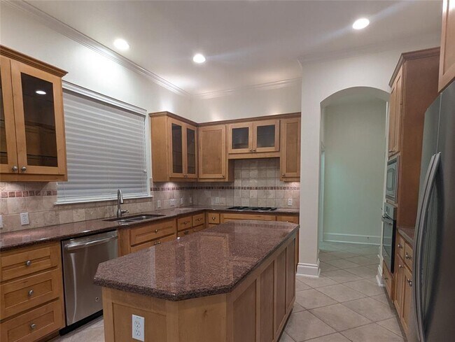 Building Photo - 11301 Taylor Draper Ln