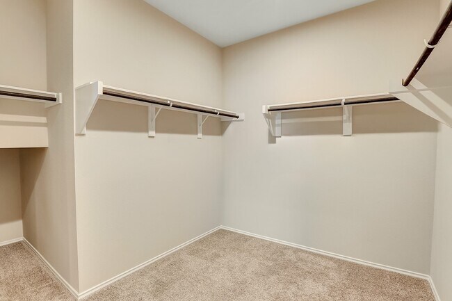 Building Photo - 13845 Rock Island Trl