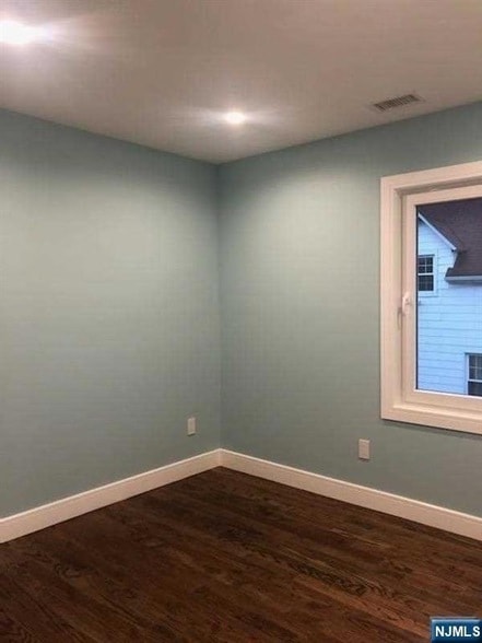 Building Photo - 143 Market St