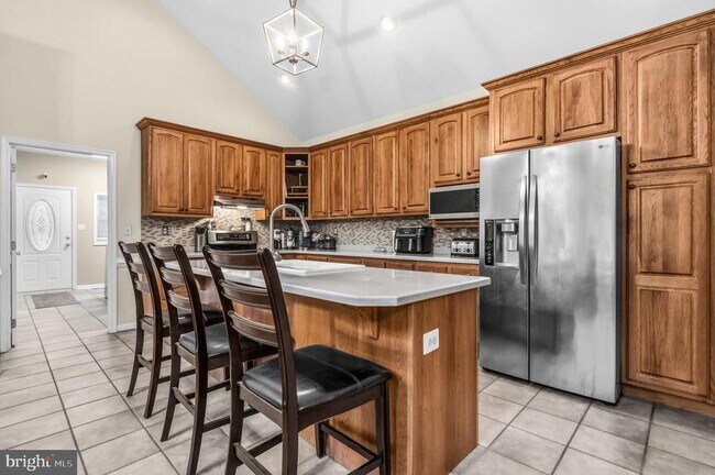 Building Photo - 14715 Jennifer Ct
