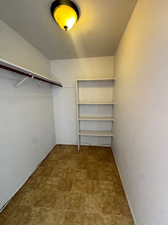 Building Photo - 1358 Noe St