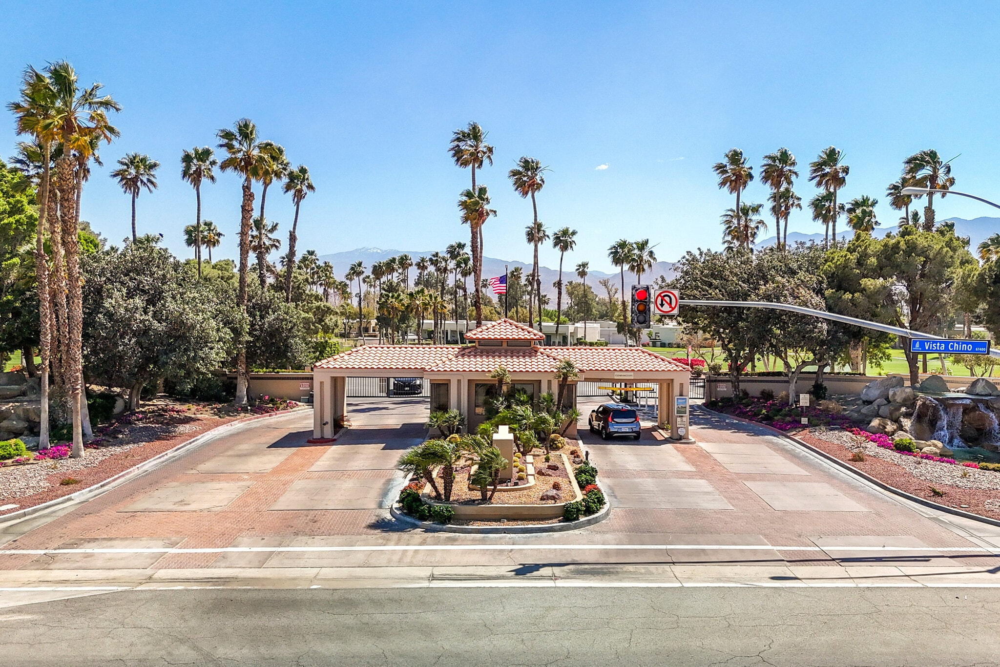 Property Entrance/Guard Gate - 29142 Isleta Ct