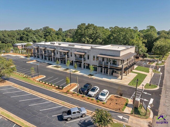 Building Photo - 1009 Northside Dr