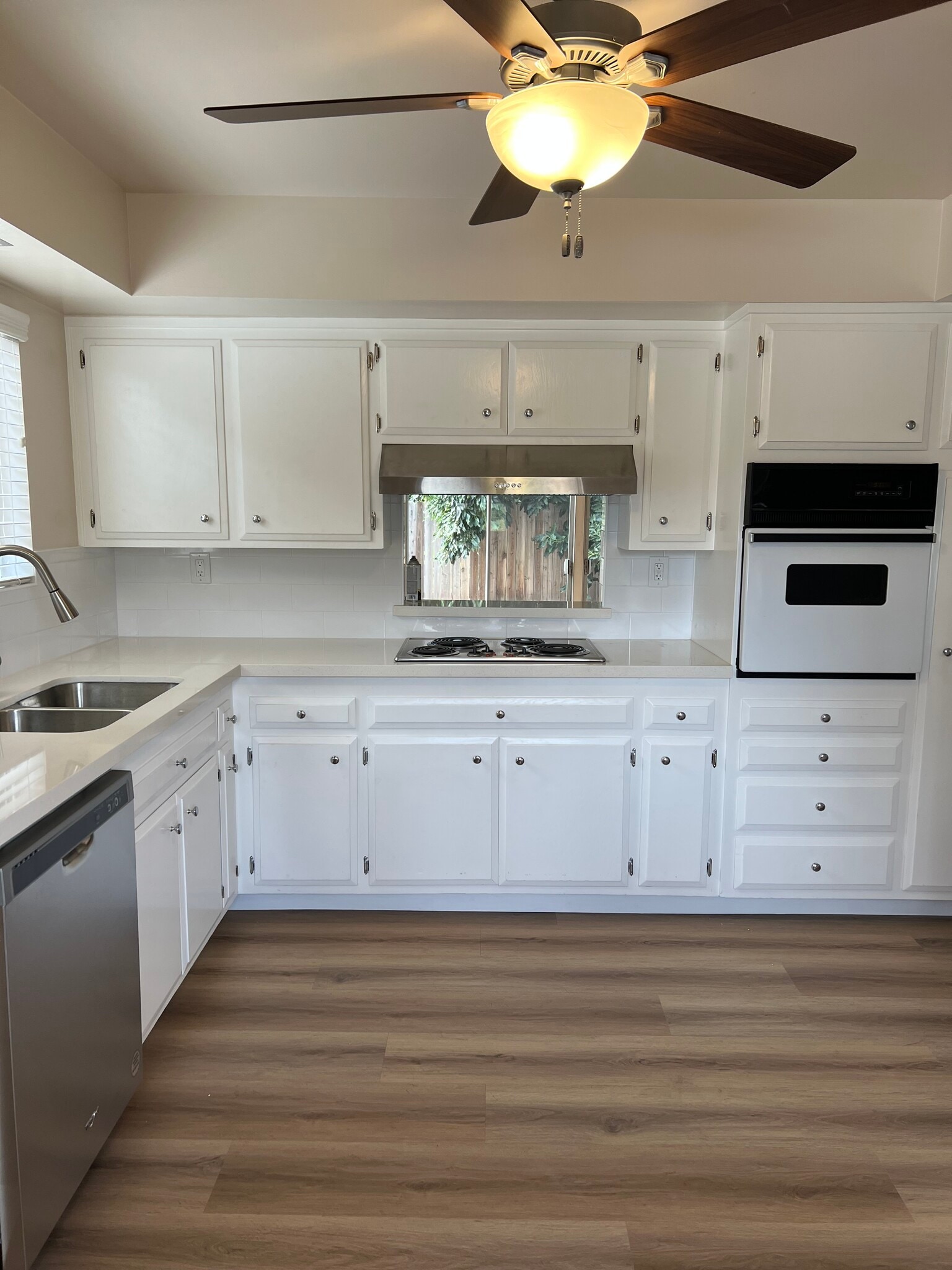 Ferrara Kitchen - 678 Ferrara Way