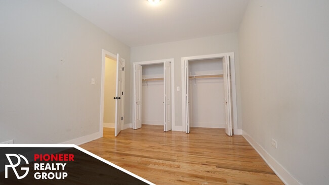 Building Photo - 3941 N Janssen Ave