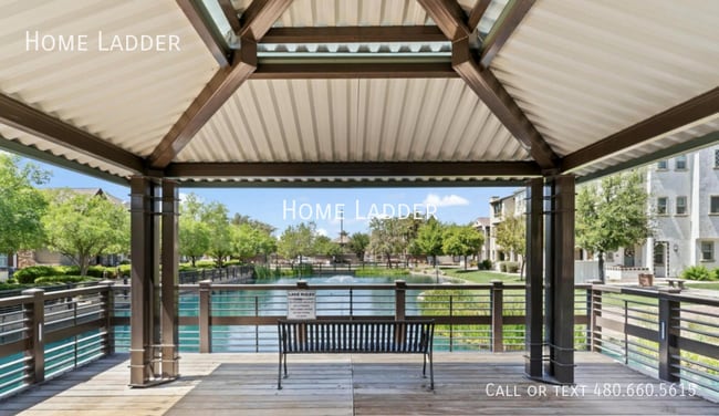 Building Photo - 1714 E Hampton Ln