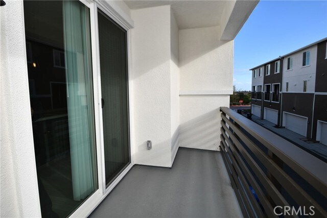 Building Photo - 1487 Skyline Ln