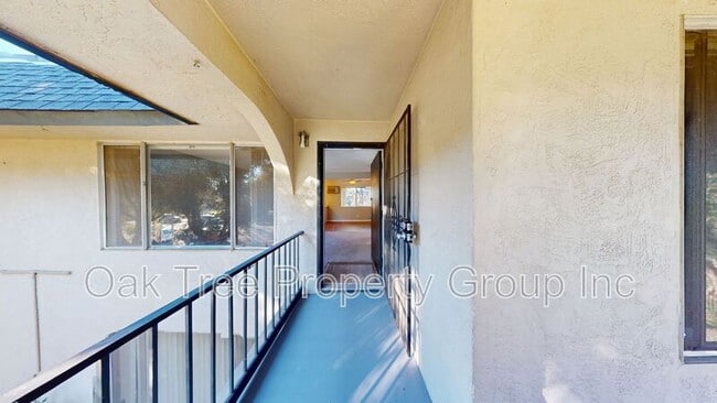 Building Photo - 1637 Catalina Ct