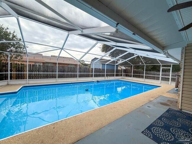 Building Photo - 3915 Potosi Rd