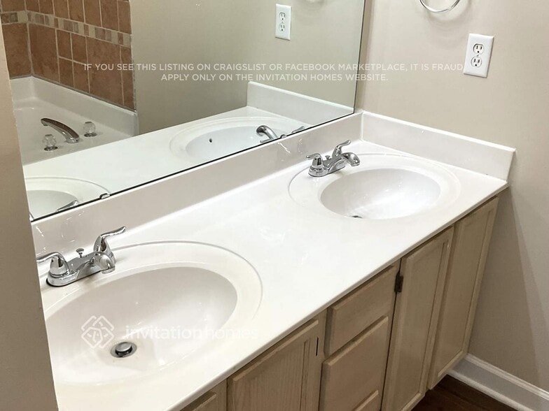 Building Photo - 2307 Jacobs Ct