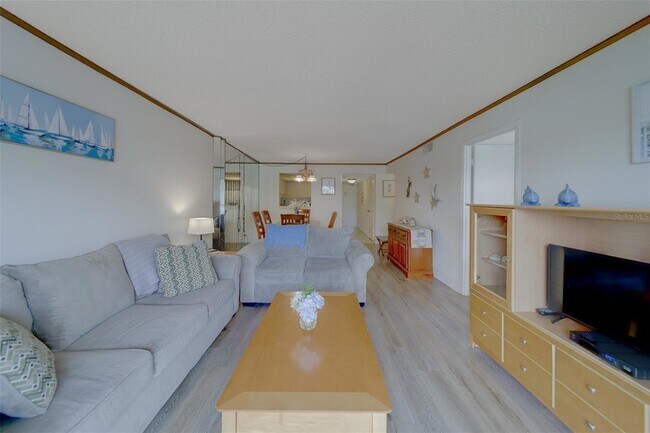 Building Photo - 51 Island Way