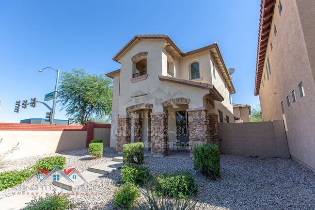 Building Photo - 9136 W Meadow Dr