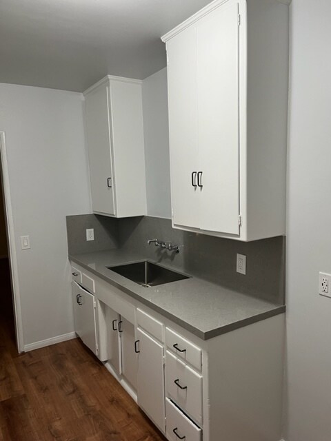 Kitchen - 1408 N Edison Blvd