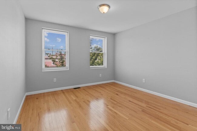 Building Photo - 513 S Chester St