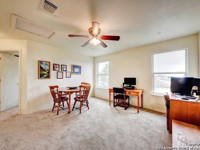 Building Photo - Move-In Ready Home with Fresh Updates & Spacious Layout in Converse