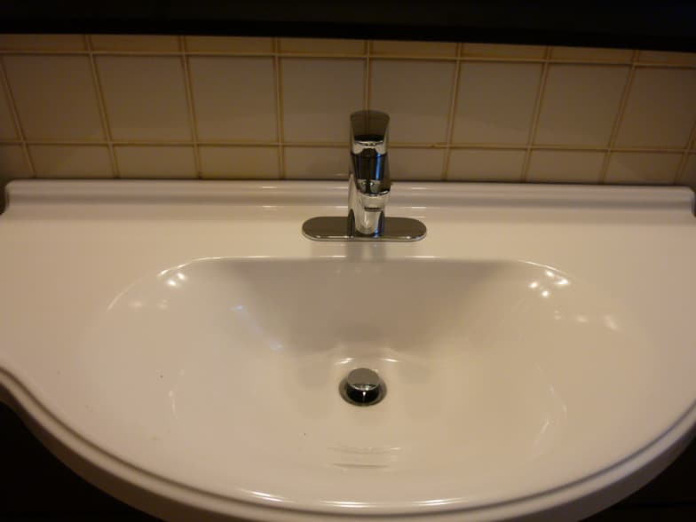 Building Photo - 719 E 35th Ave