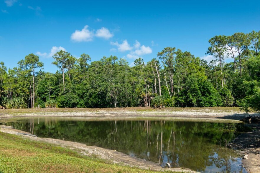 Building Photo - 3245 Cypress Glen Way
