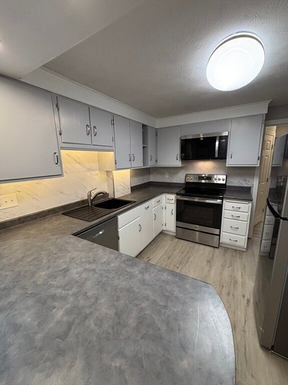 Building Photo - 97-99-99 Roffee St