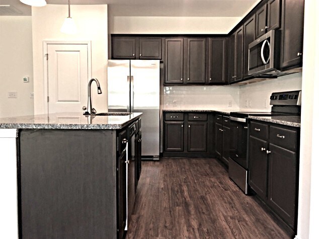 Building Photo - 13021 Wishsong Ct