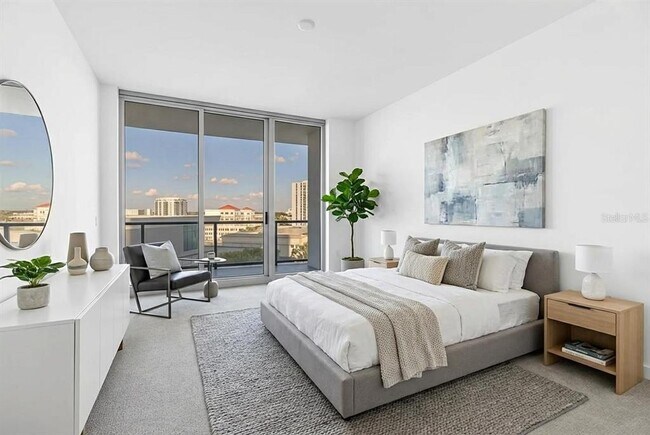 Building Photo - 400 Central Ave