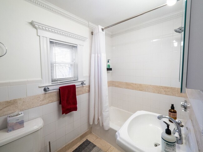 Building Photo - 36 Tremont St