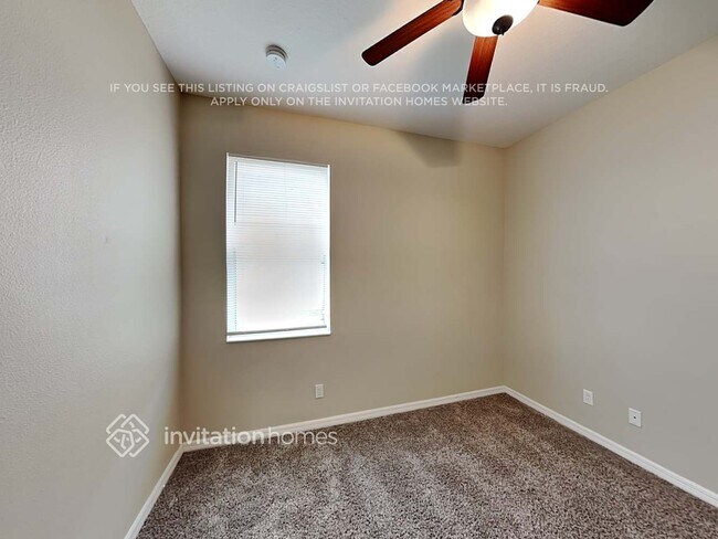 Building Photo - 3208 43rd Ave E