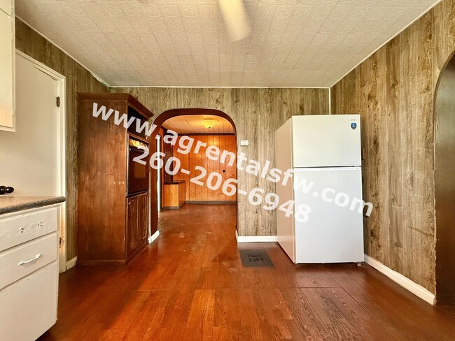 Building Photo - 2919 S Harrison St
