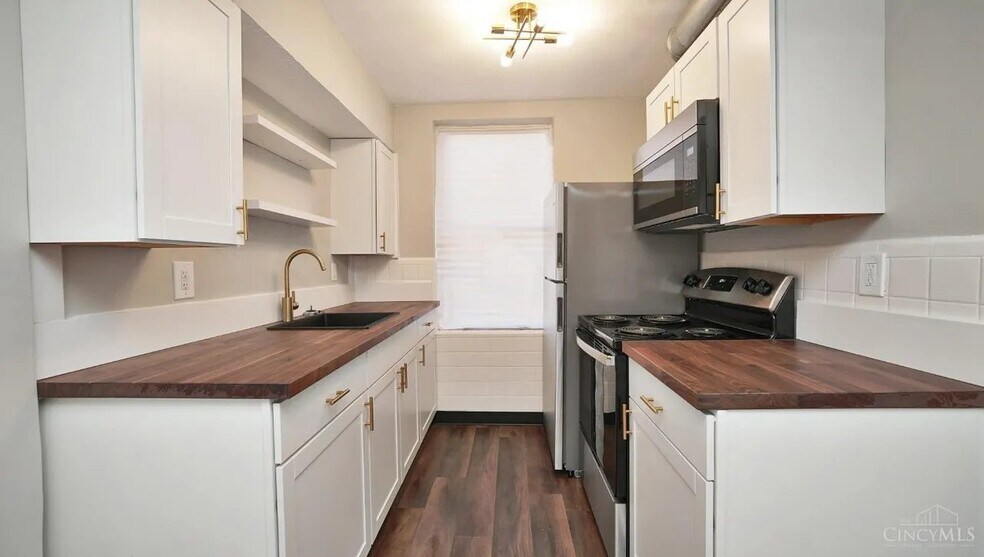 Building Photo - 2992 W McMicken Ave