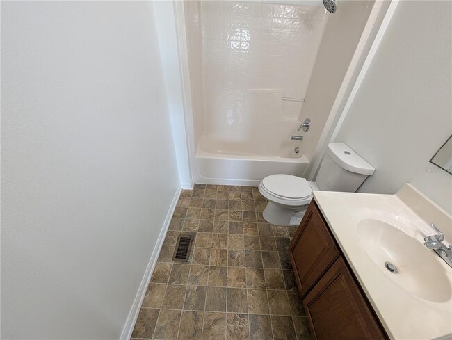 Building Photo - 4547 Ashburn Square Dr