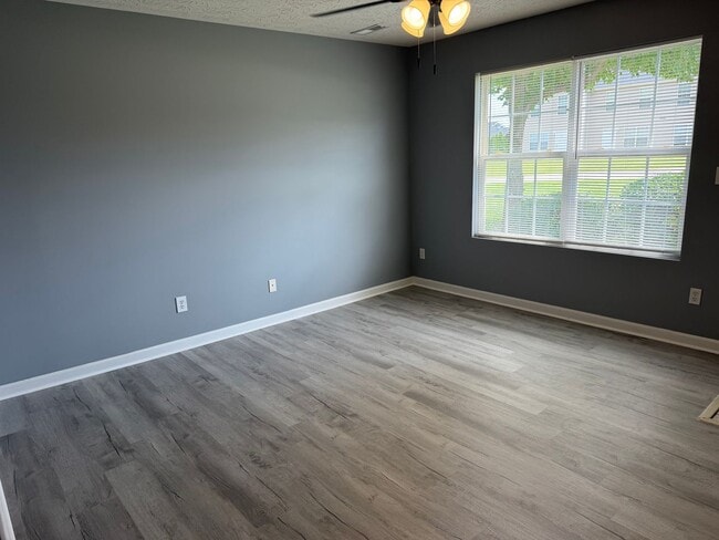 Building Photo - 1111 Northridge Dr