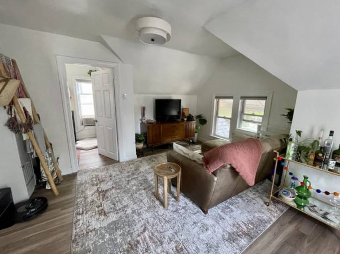 Building Photo - 814 N Fairfield Ave