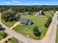 Building Photo - 402 McFall Ct