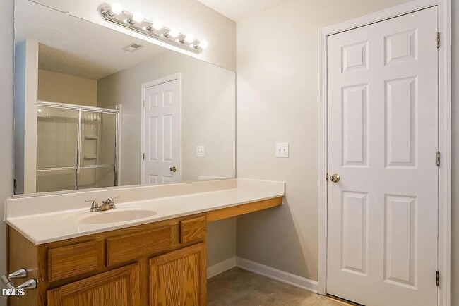 Building Photo - 4443 Karlbrook Ln