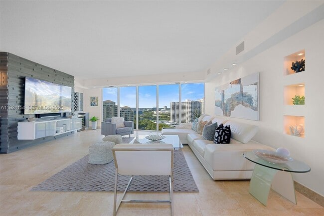 Building Photo - 3370 Hidden Bay Dr