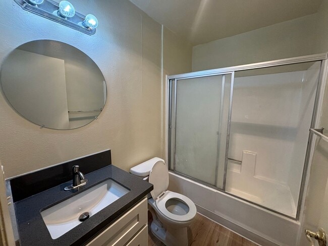 Building Photo - 10241 Commerce Ave