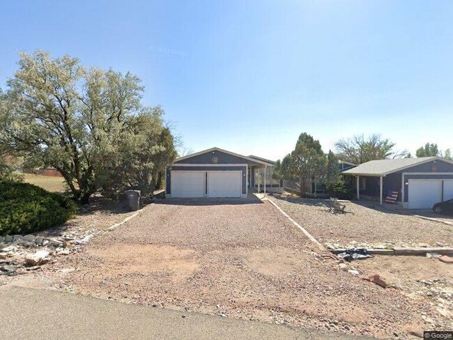 Building Photo - 240 W Kyle Dr