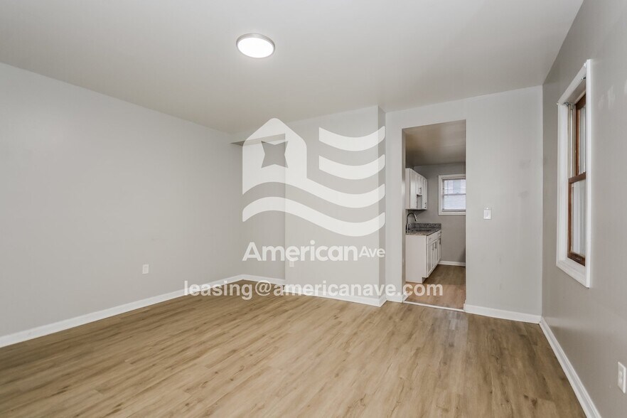 Building Photo - 415 Thornton St