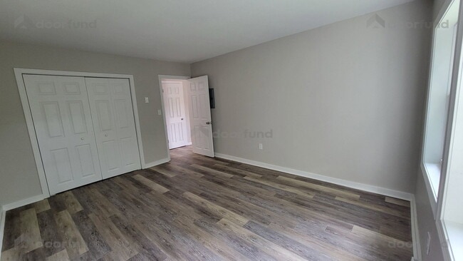 Building Photo - 208 Columbus St