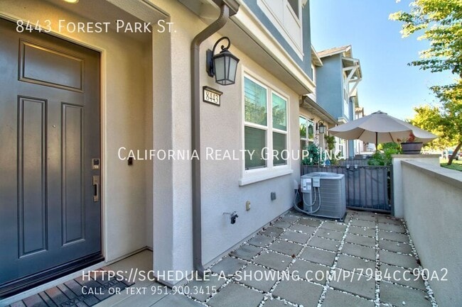 Building Photo - 8443 Forest Park St