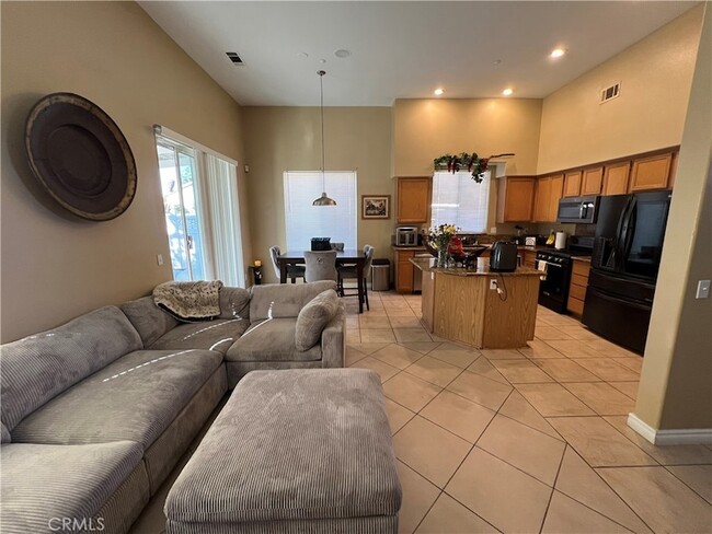 Building Photo - 1823 Church St